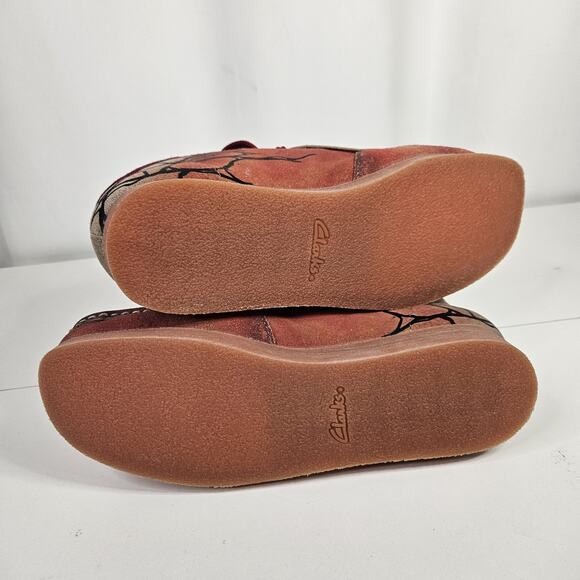 Men's Clarks Wallabee Evo Stranger Things Dark Sand Hell Fire Club Mens 8.5 NWOB - Picture 9 of 11